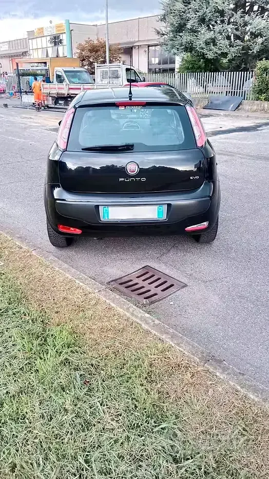 Usata Fiat Punto Evo Active 77 CV (56 kW) 2010 Nero Utilitaria