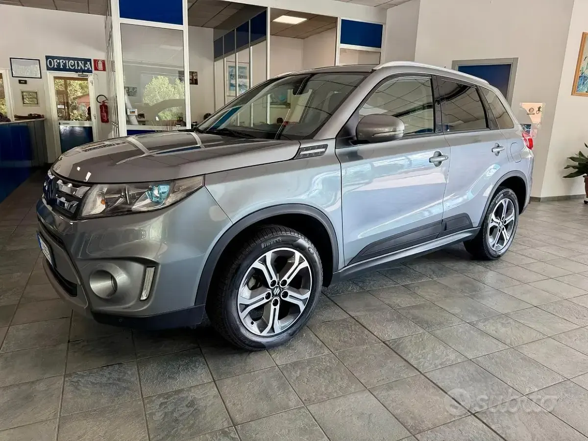 Usata Suzuki Vitara 120 CV (88 kW) 2016 Grigio SUV