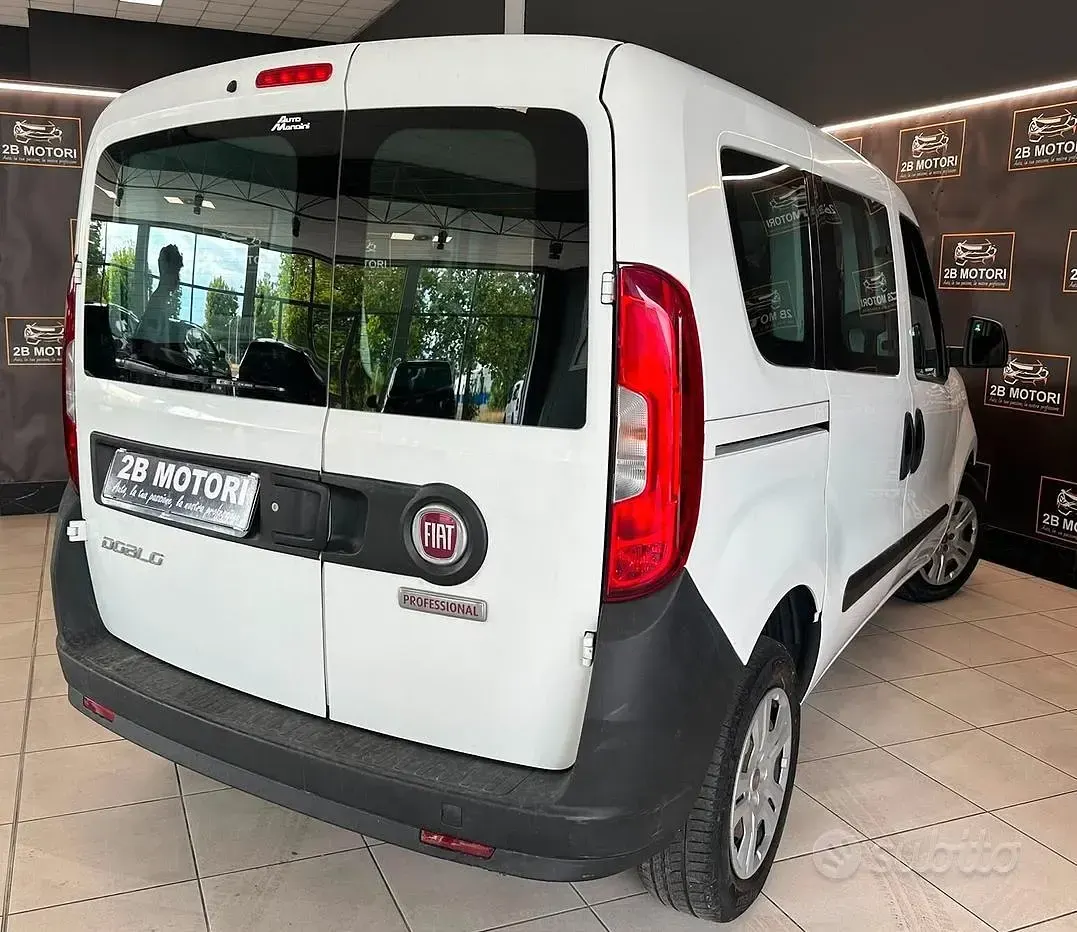 Usata Fiat Doblò 95 CV (69 kW) 2018 Bianco Monovolume