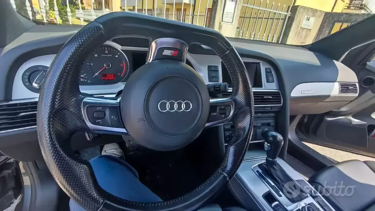 Usata Audi A6 240 CV (176 kW) 2010 Grigio Station wagon