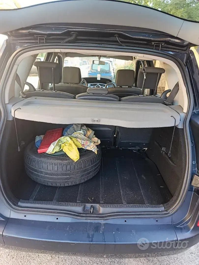 Usata Renault Scenic E-Tech 2008 Blu Berlina
