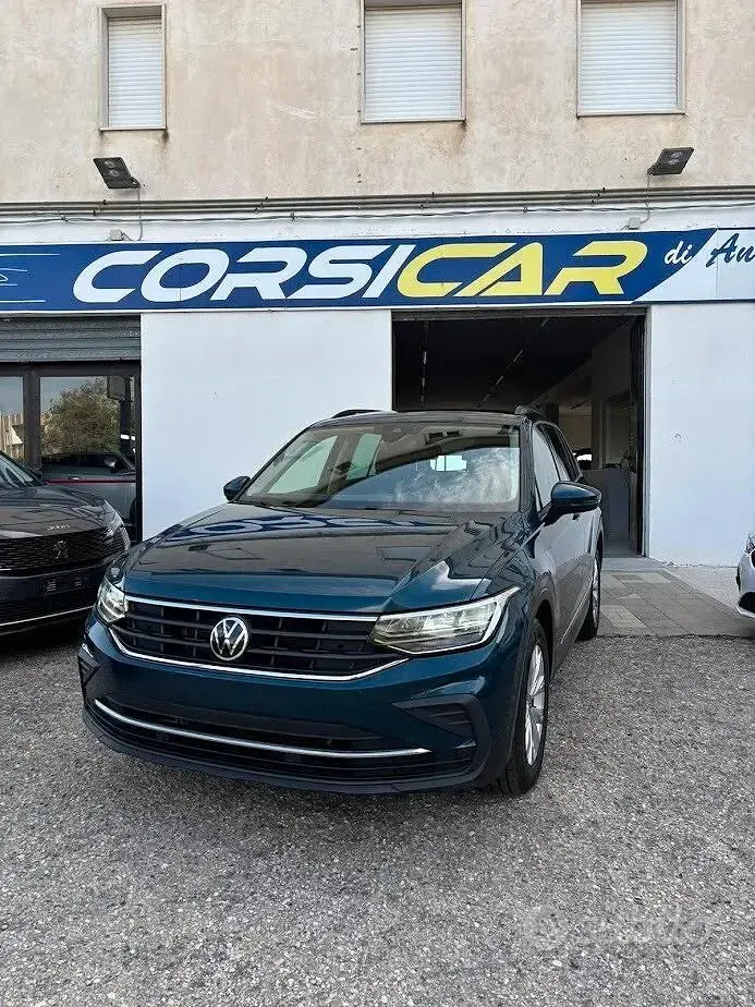 Usata VW Tiguan Life 150 CV (110 kW) 2022 Bluazzurro SUV