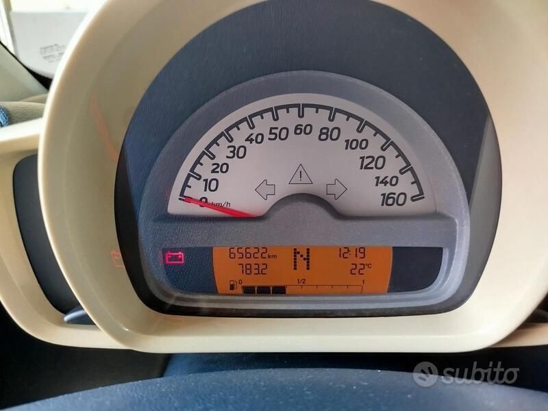 Usata Smart ForTwo Coupé Passion 45 CV (33 kW) 2009 Bronzo Utilitaria