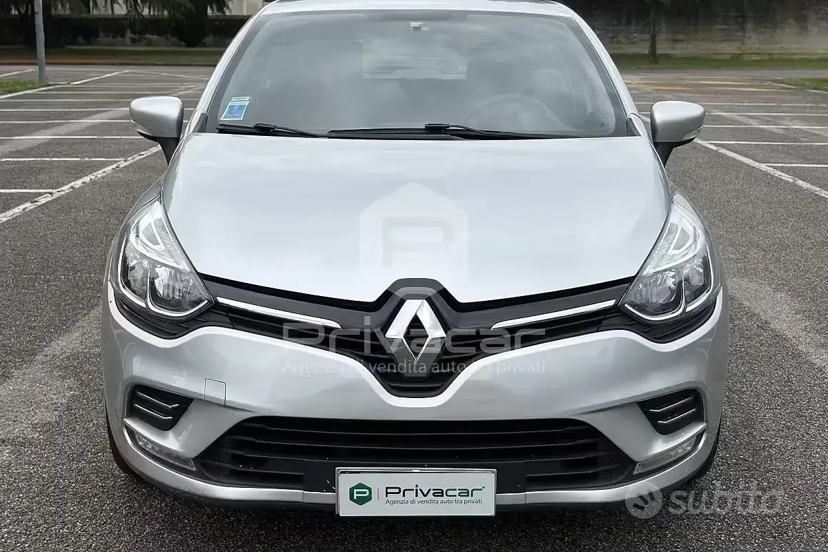 Usata Renault Clio Intens 90 CV (66 kW) 2019 Grigio Utilitaria