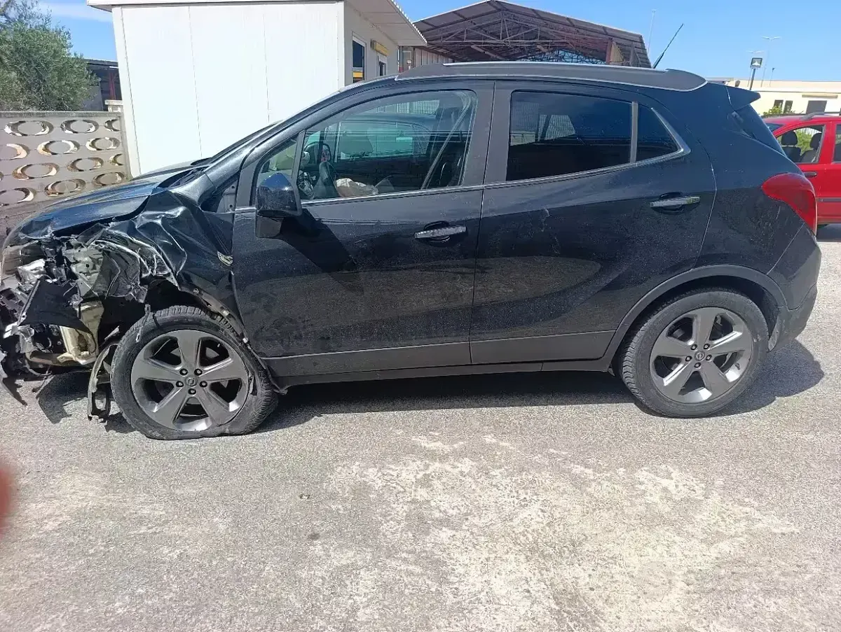 Usata Opel Mokka 131 CV (96 kW) 2013 Nero SUV