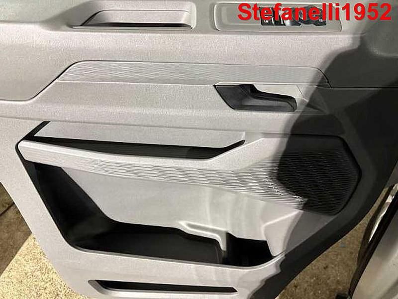 Usata VW Caravelle 150 CV (110 kW) 2025 Grigio Monovolume