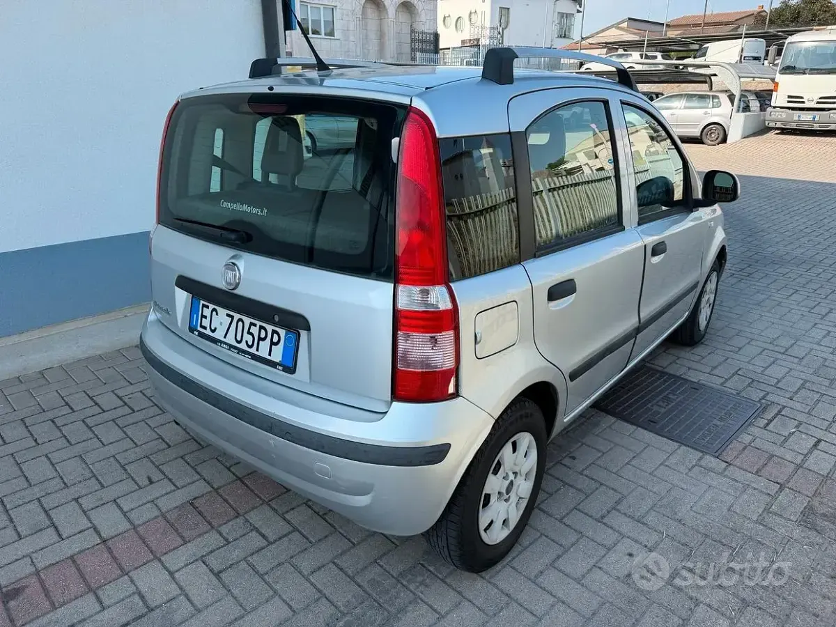 Usata Fiat Panda Dynamic 69 CV (50 kW) 2011 Grigio Utilitaria