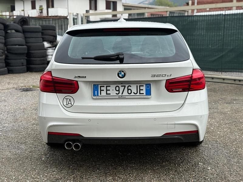 Usata BMW 320 Luxury Line 190 CV (139 kW) 2016 Bianco Station wagon