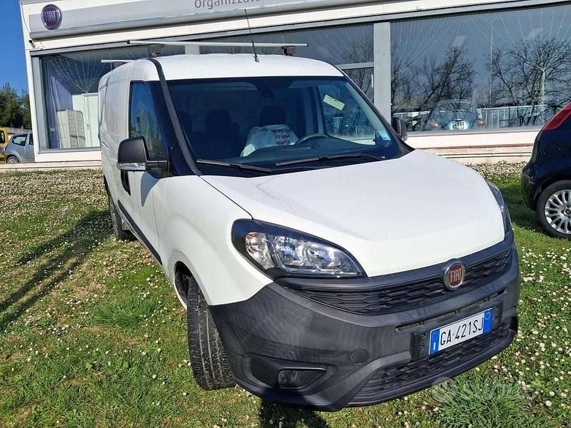 Occasion Fiat Doblò Lounge 105 ch (77 kW) 2020 Blanc Monospace