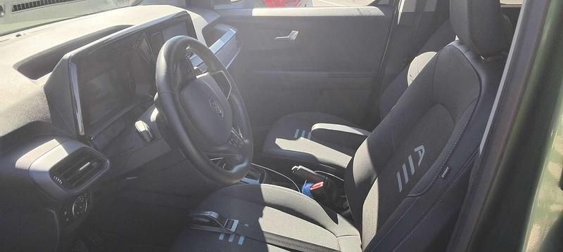 Usata Ford Tourneo Courier 125 CV (91 kW) 2024 Verde Monovolume