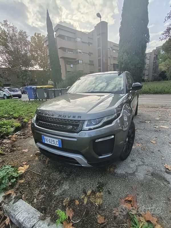 Usata Land Rover Range Rover evoque 150 CV (110 kW) 2017 Grigio Berlina