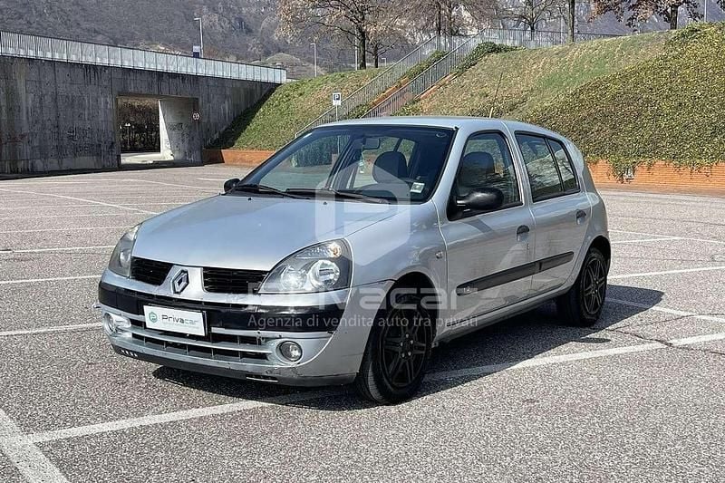 Usata Renault Clio II Authentique 58 CV (42 kW) 2005 Grigio Utilitaria