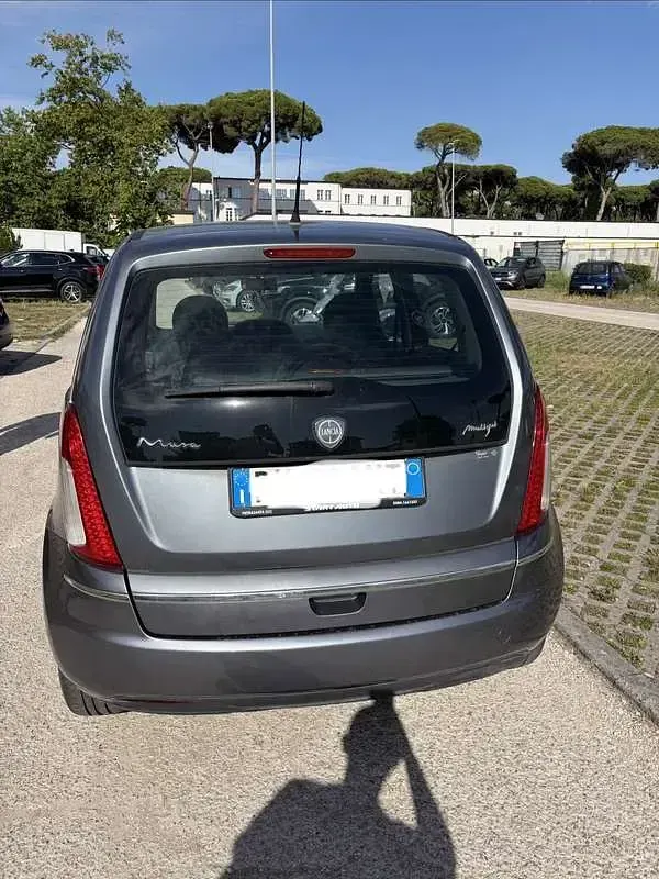 Usata Lancia Musa 69 CV (50 kW) 2009 Monovolume