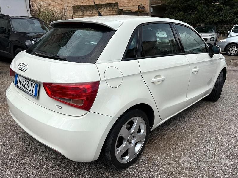 Usata Audi A1 Attraction 89 CV (65 kW) 2012 Bianco Utilitaria