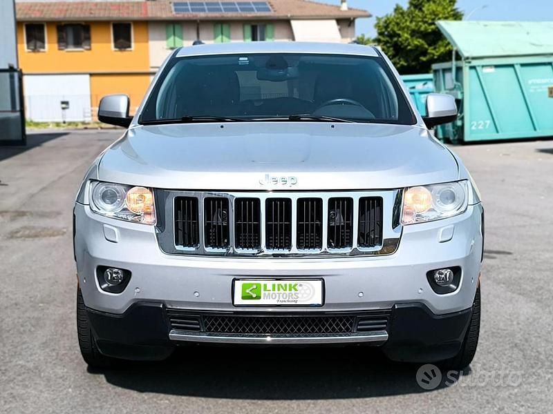 Usata Jeep Grand Cherokee Overland 241 CV (177 kW) 2012 Argento SUV