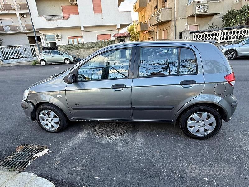 Usata Hyundai Getz 82 CV (60 kW) 2008 Grigio Utilitaria