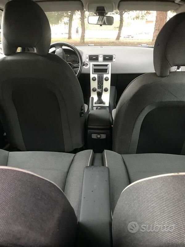 Usata Volvo C30 136 CV (100 kW) 2009 Bianco Utilitaria