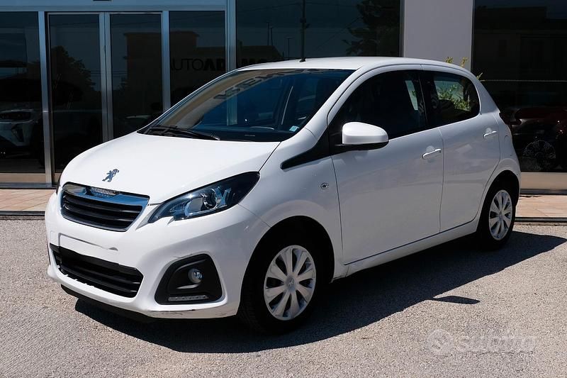Bianco Usata 2021 Peugeot 108 Active Tre volumi | 9900 € (Buon prezzo) - Immagine 1/4