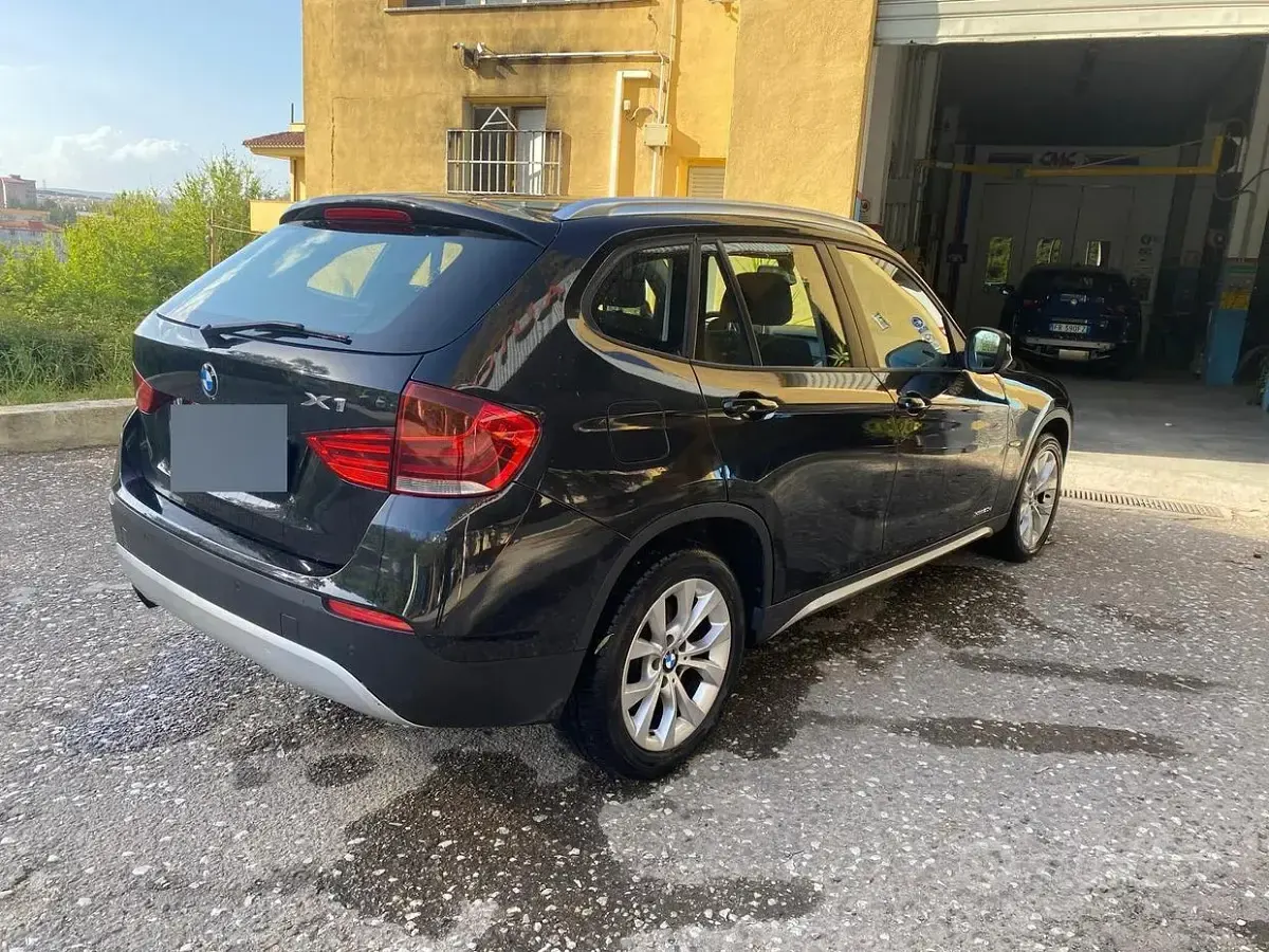 Usata BMW X1 177 CV (130 kW) 2009 Nero SUV