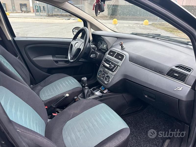 Usata Fiat Grande Punto 65 CV (47 kW) 2008 Nero Utilitaria