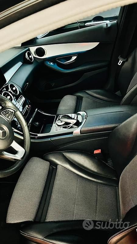 Gebraucht Mercedes C220 Premium Plus 170 PS (125 kW) 2017 Schwarz Kombi