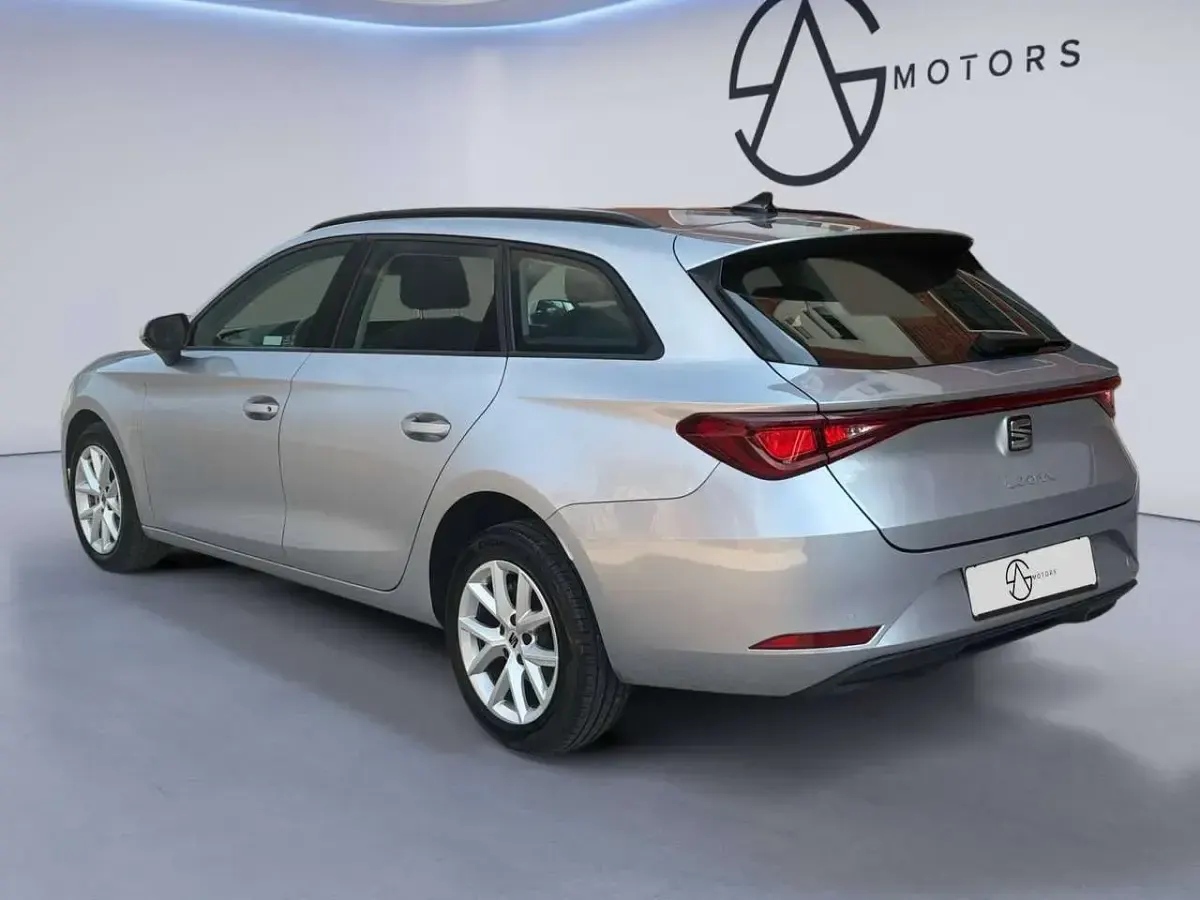 Usata Seat Leon Style 150 CV (110 kW) 2023 Argento Station wagon