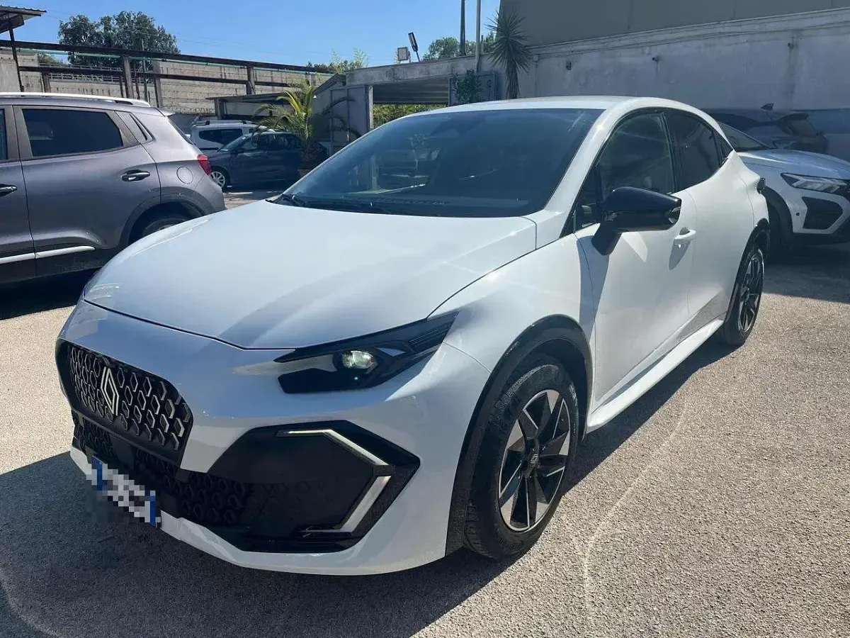 Nuova Renault Clio V Techno 109 CV (80 kW) 2026 Vari colori Berlina
