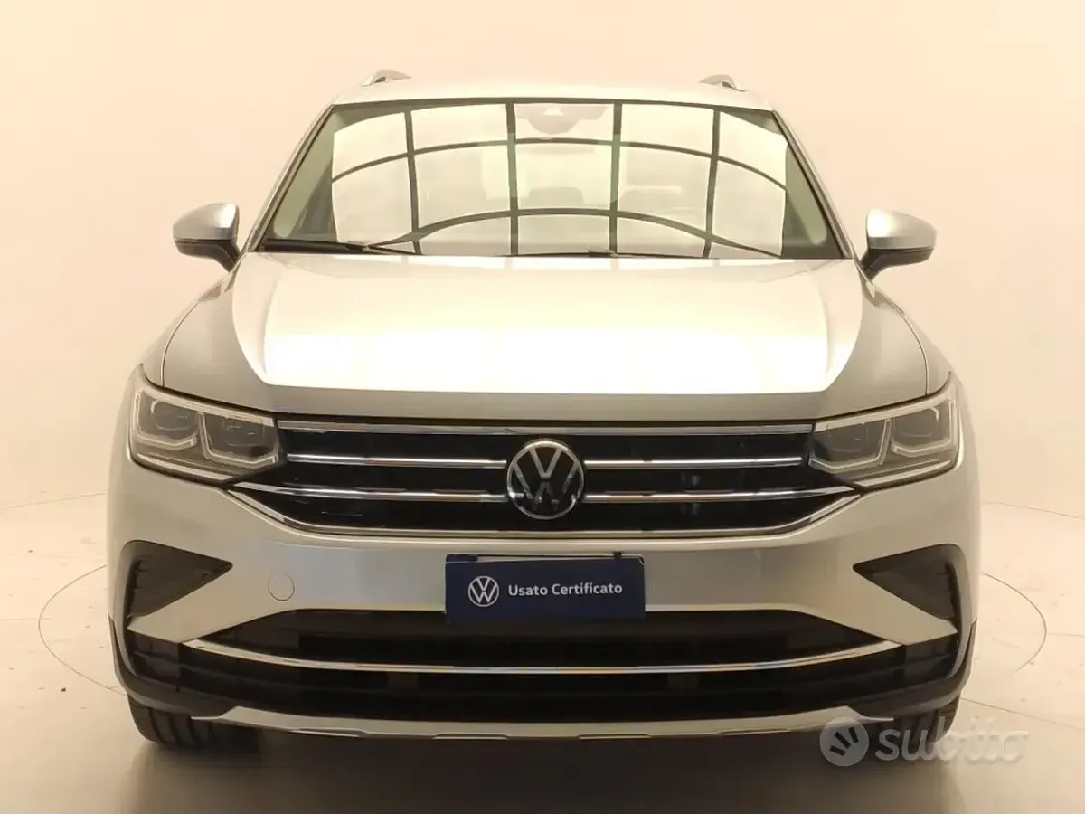 Usata VW Tiguan Elegance 150 CV (110 kW) 2022 Grigio SUV