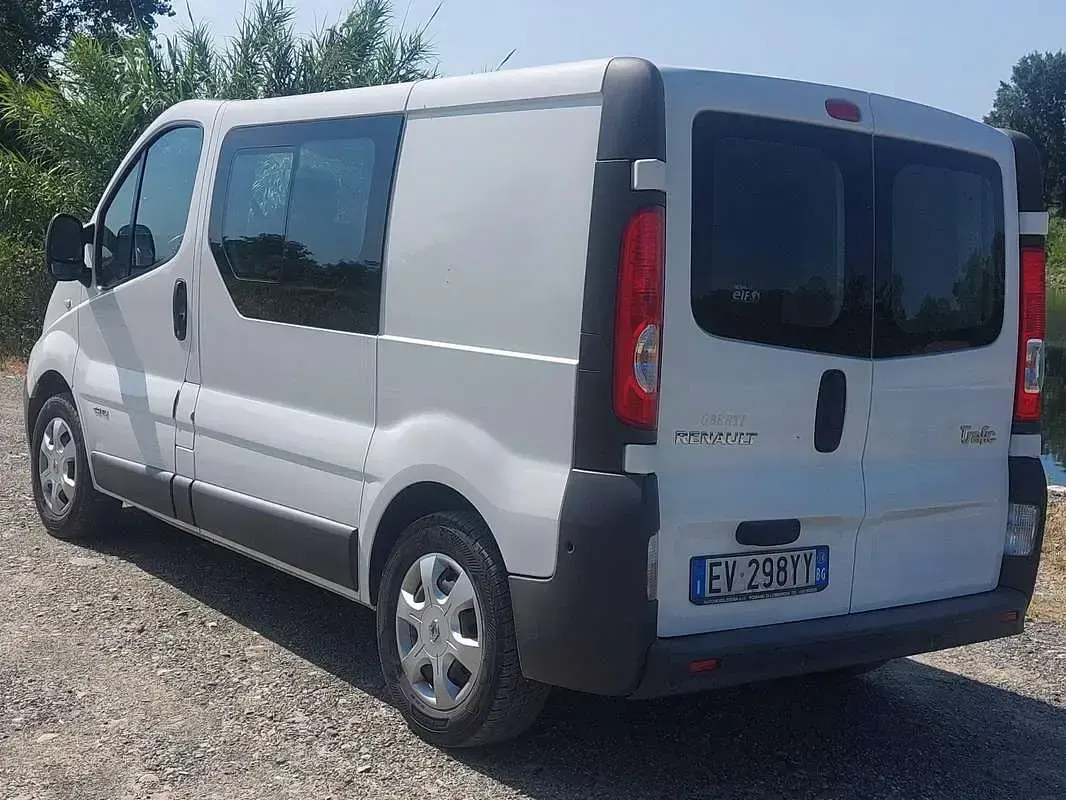 Usata Renault Trafic 114 CV (83 kW) 2014 Bianco Monovolume