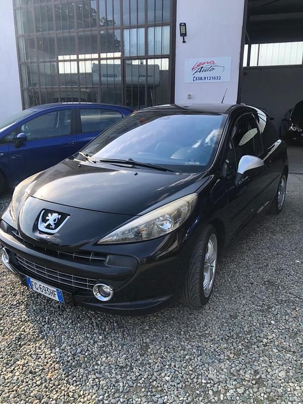 Usata Peugeot 207 150 CV (110 kW) 2007 Nero Coupé