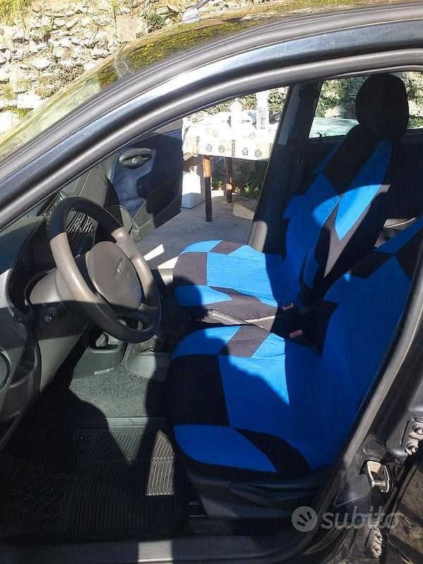 Usata Fiat Punto 2003 Nero Utilitaria