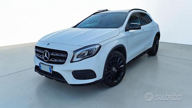 Usata Mercedes GLA220 Premium 184 CV (135 kW) 2018 Bianco pastello SUV