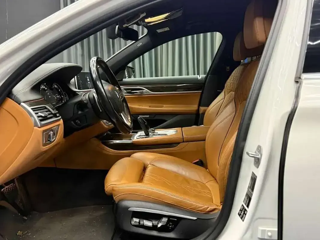 Usata BMW 730 Luxury Line 265 CV (194 kW) 2016 Bianco Berlina