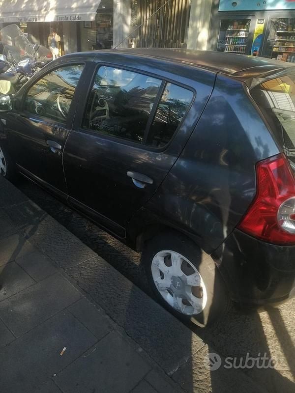 Usata Dacia Sandero 2010 Grigio Berlina