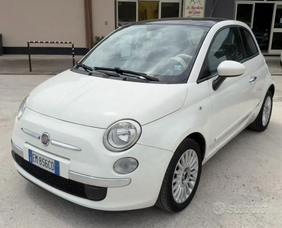 Usata Fiat 500 Lounge 95 CV (69 kW) 2012 Bianco Utilitaria