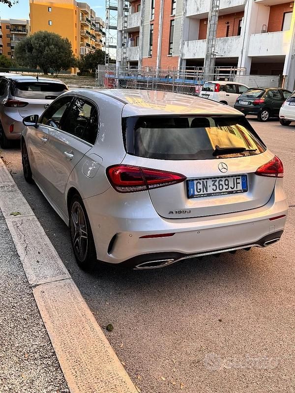Usata Mercedes A180 AMG line 2021 Grigio Berlina