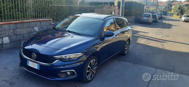 Usata Fiat Tipo 120 CV (88 kW) 2017 Blu Station wagon