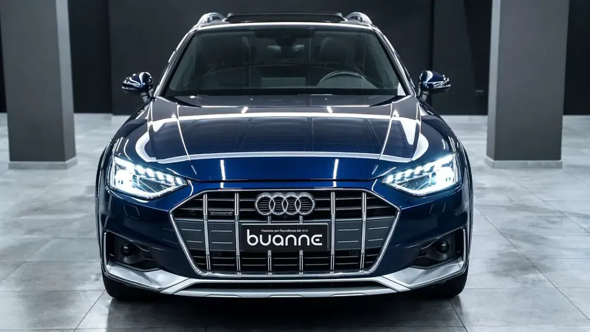 Usata Audi A4 Allroad Ambiente 204 CV (150 kW) 2022 Blu scuro Station wagon