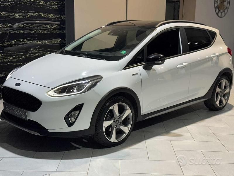 Usata Ford Fiesta 85 CV (62 kW) 2019 Bianco Utilitaria