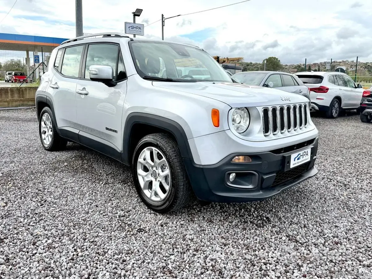 Usata Jeep Renegade Limited 120 CV (88 kW) 2016 Argento SUV