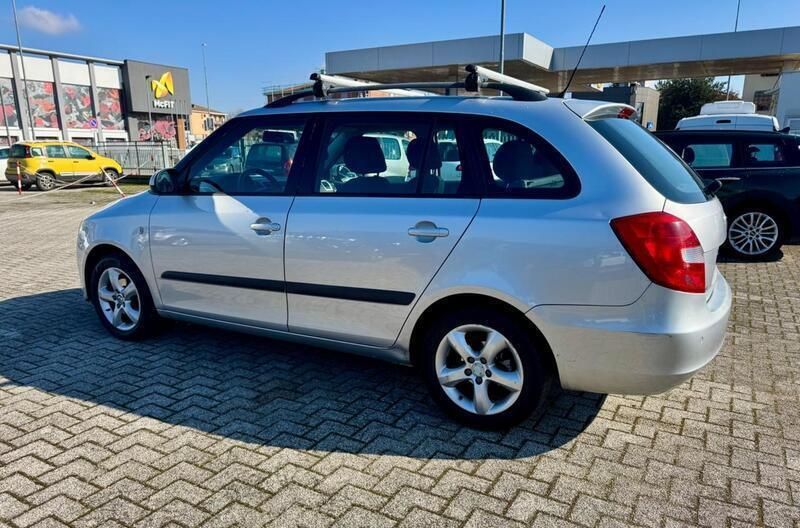 Usata Skoda Fabia Comfort 86 CV (63 kW) 2008 Grigio Utilitaria