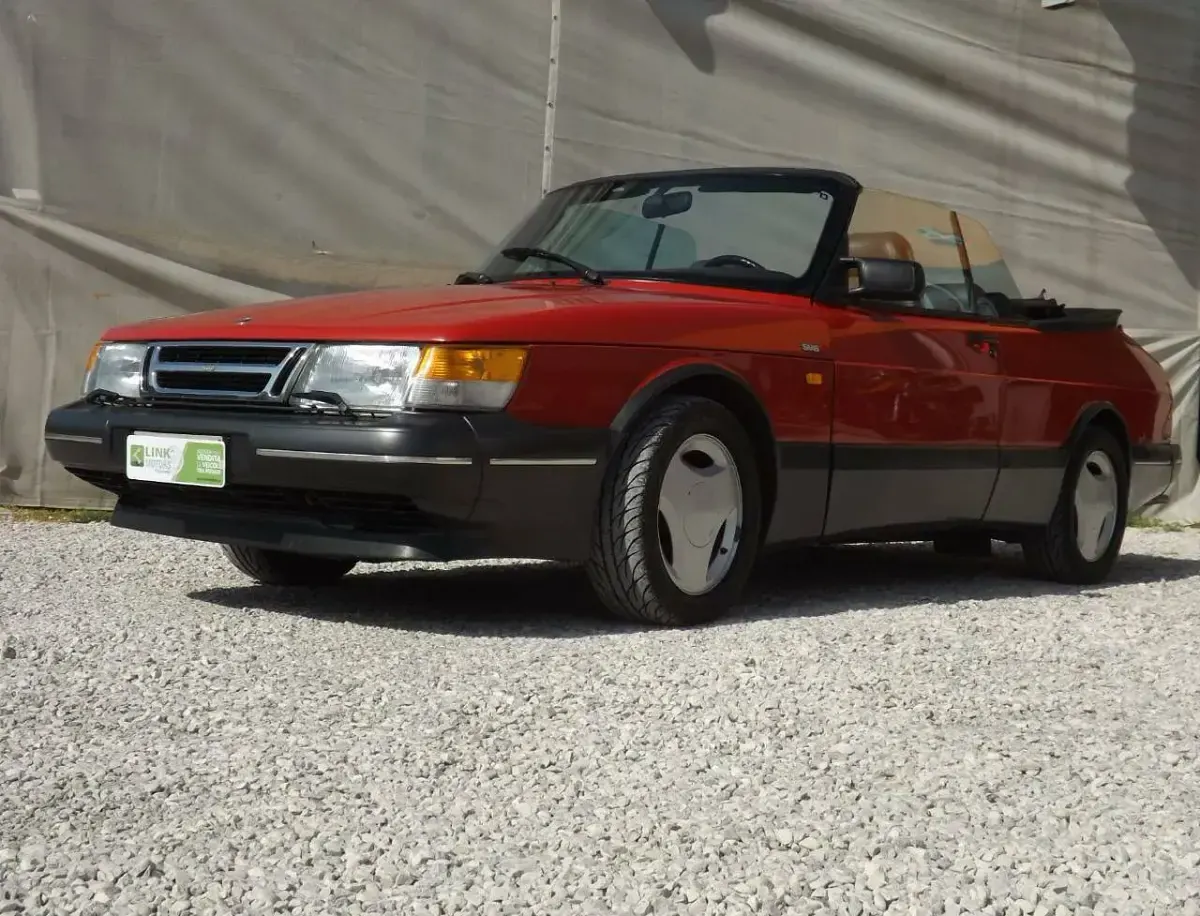 Usata Saab 900 Cabriolet 179 CV (131 kW) 1991 Rosso Cabrio