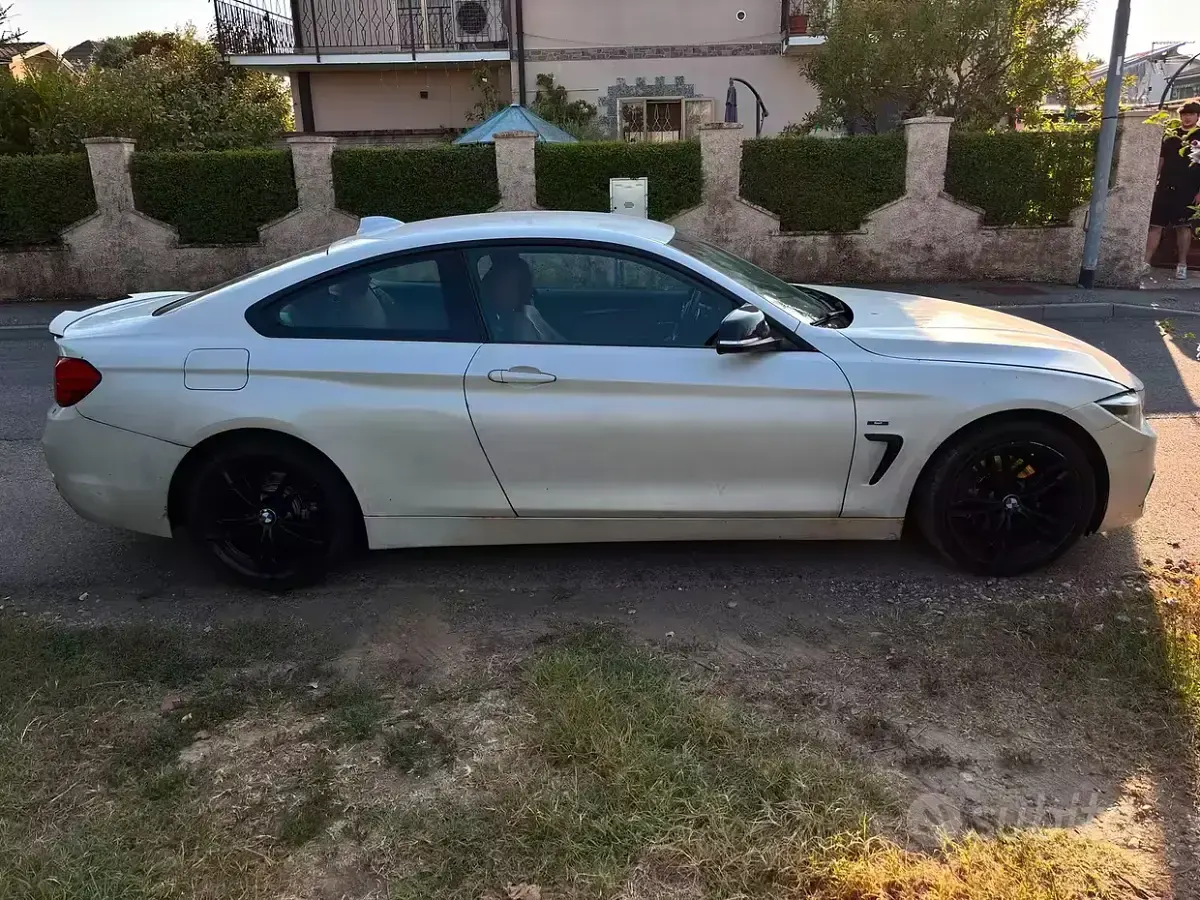 Usata BMW 420 Coupé 190 CV (139 kW) 2015 Bianco Coupé