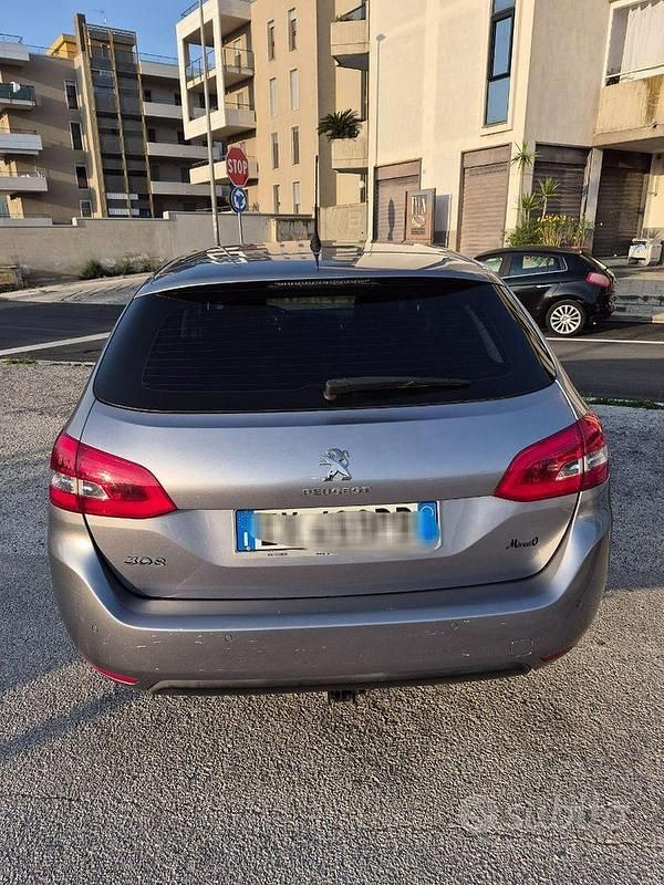 Usata Peugeot 308 SW 116 CV (85 kW) 2015 Grigio Station wagon