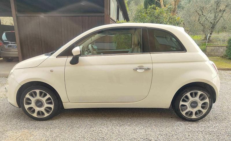 Usata Fiat 500 Lounge 69 CV (50 kW) 2008 Bianco Utilitaria