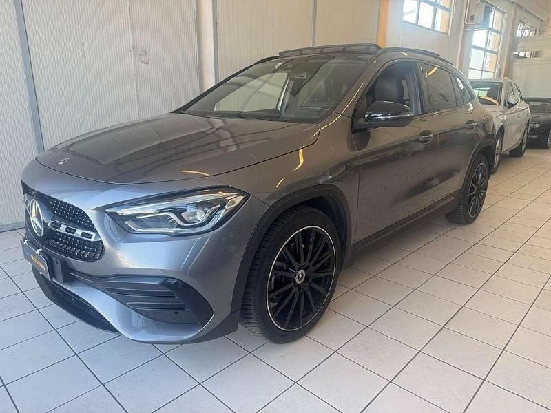 Usata Mercedes GLA250 Premium 160 CV (117 kW) 2021 Grigio SUV