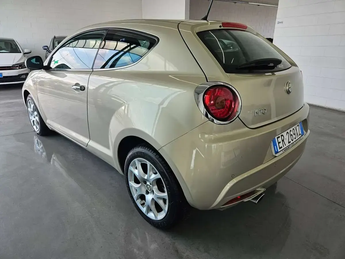 Second-hand Alfa Romeo MiTo 95 CP (69 kW) 2013 Maro Hatchback