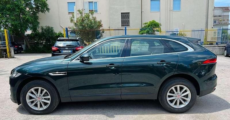 Usata Jaguar F-Pace Pure 179 CV (131 kW) 2016 Verde SUV