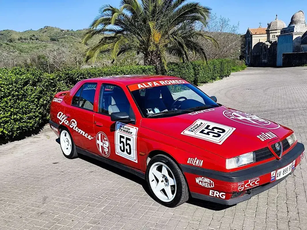 Usata Alfa Romeo 155 Super 141 CV (103 kW) 1992 Berlina
