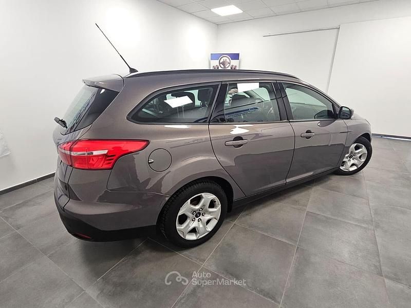 Usata Ford Focus Titanium 95 CV (69 kW) 2015 Marrone Station wagon